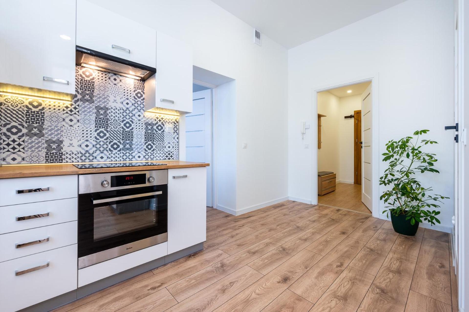 Green Apartment *