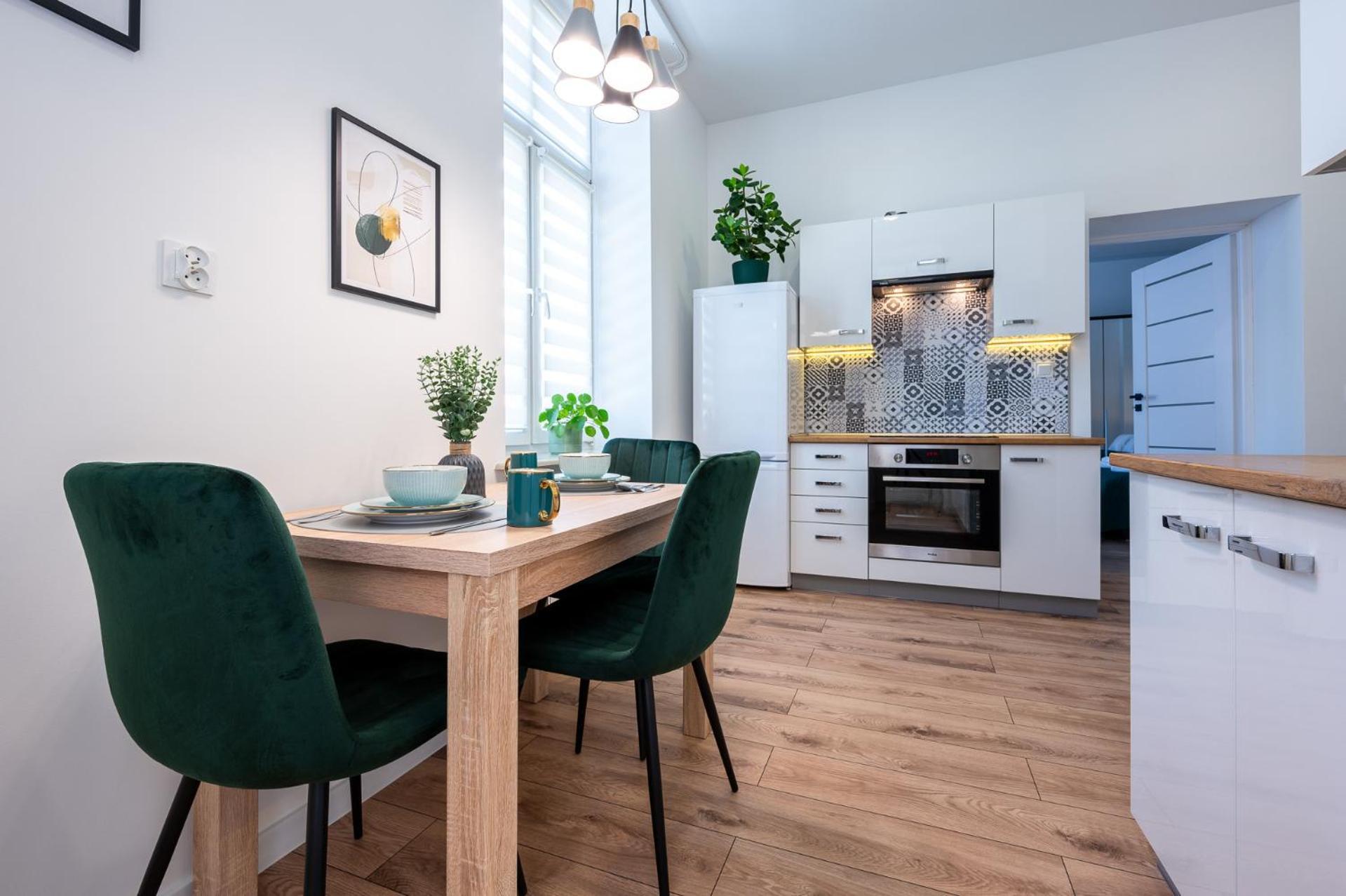 Green Apartment Apartment